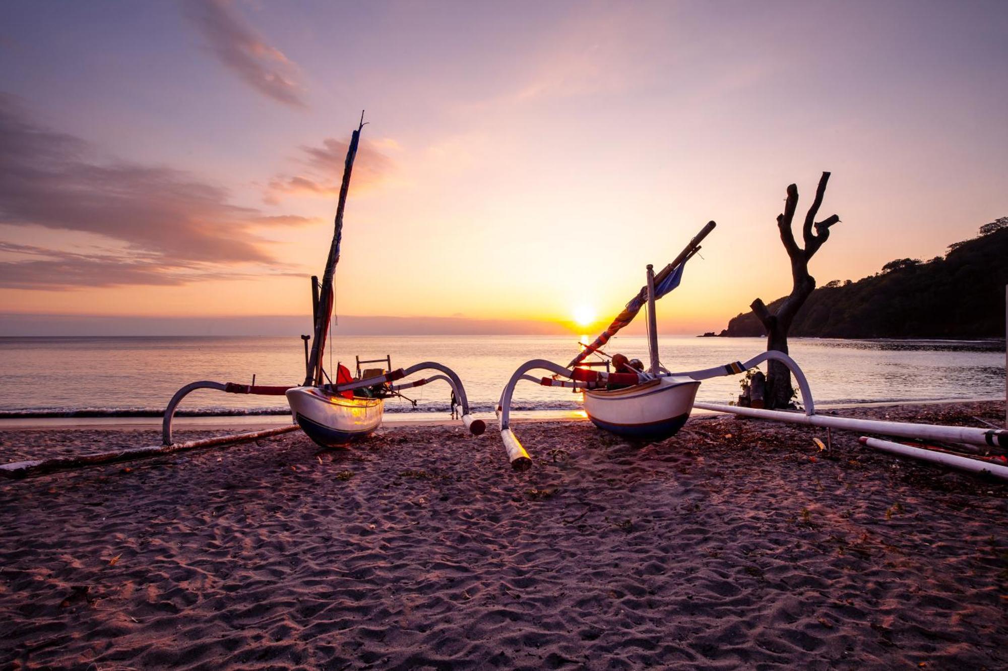 Seven Secrets By Hanging Gardens Senggigi Exterior photo